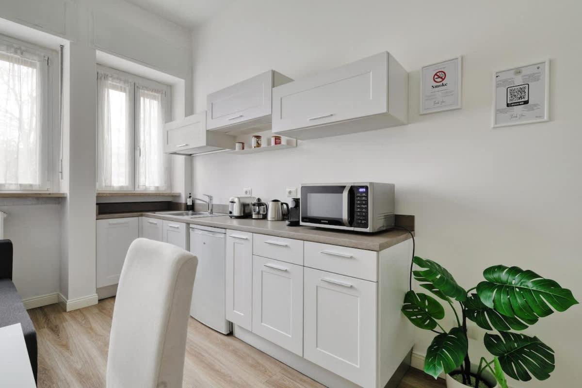 Oasis Suite - Subway 50 Meters Just 5 Minutes From Duomo ミラノ エクステリア 写真